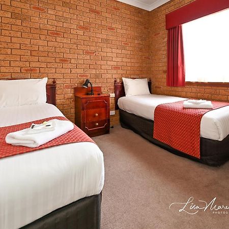 Narrandera Club Motor Inn Ngoại thất bức ảnh