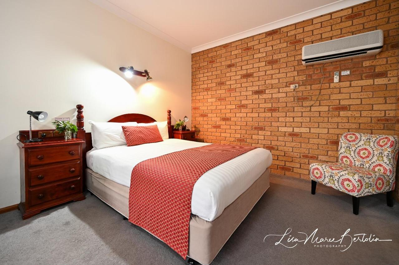 Narrandera Club Motor Inn Ngoại thất bức ảnh