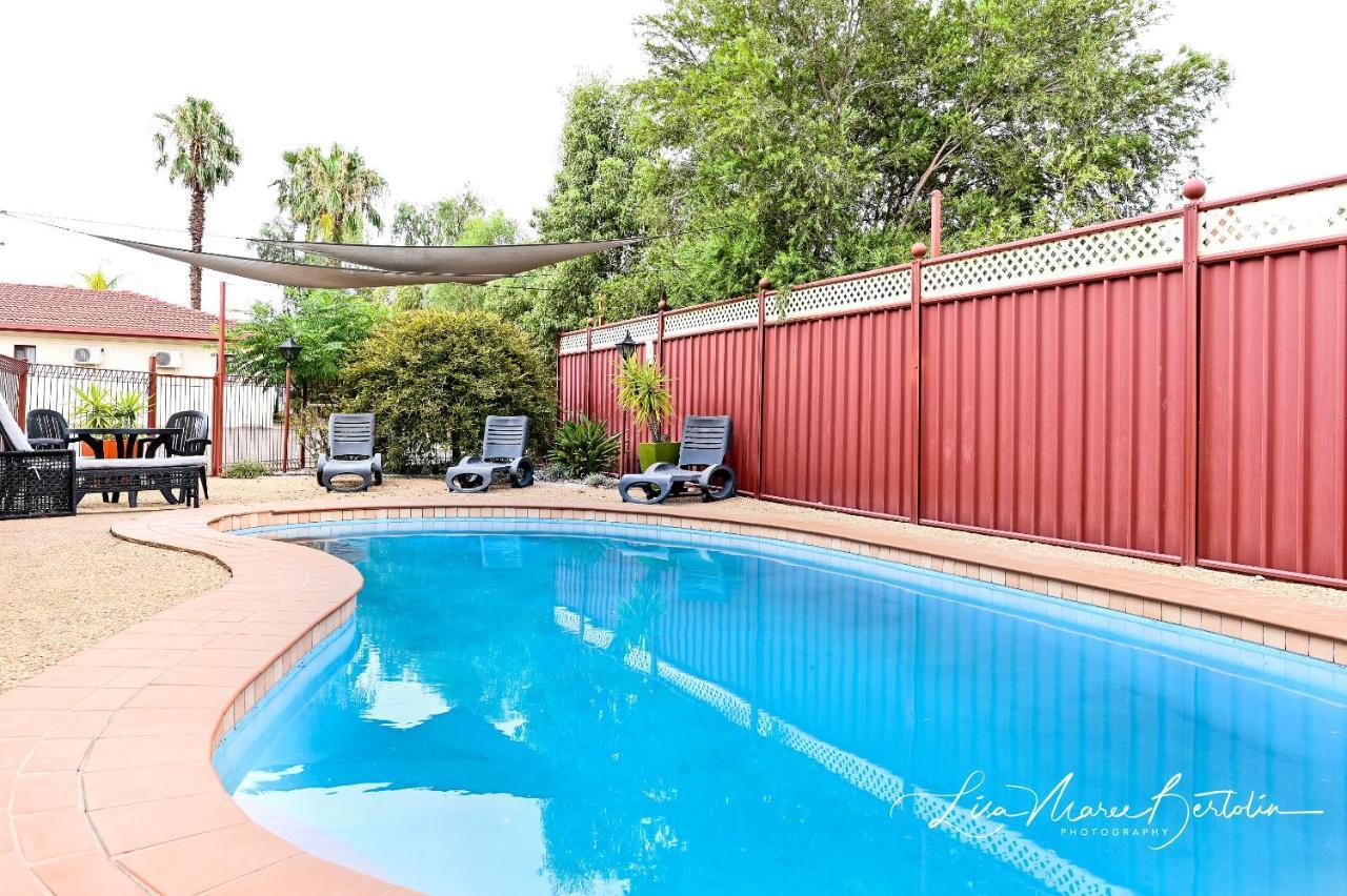 Narrandera Club Motor Inn Ngoại thất bức ảnh