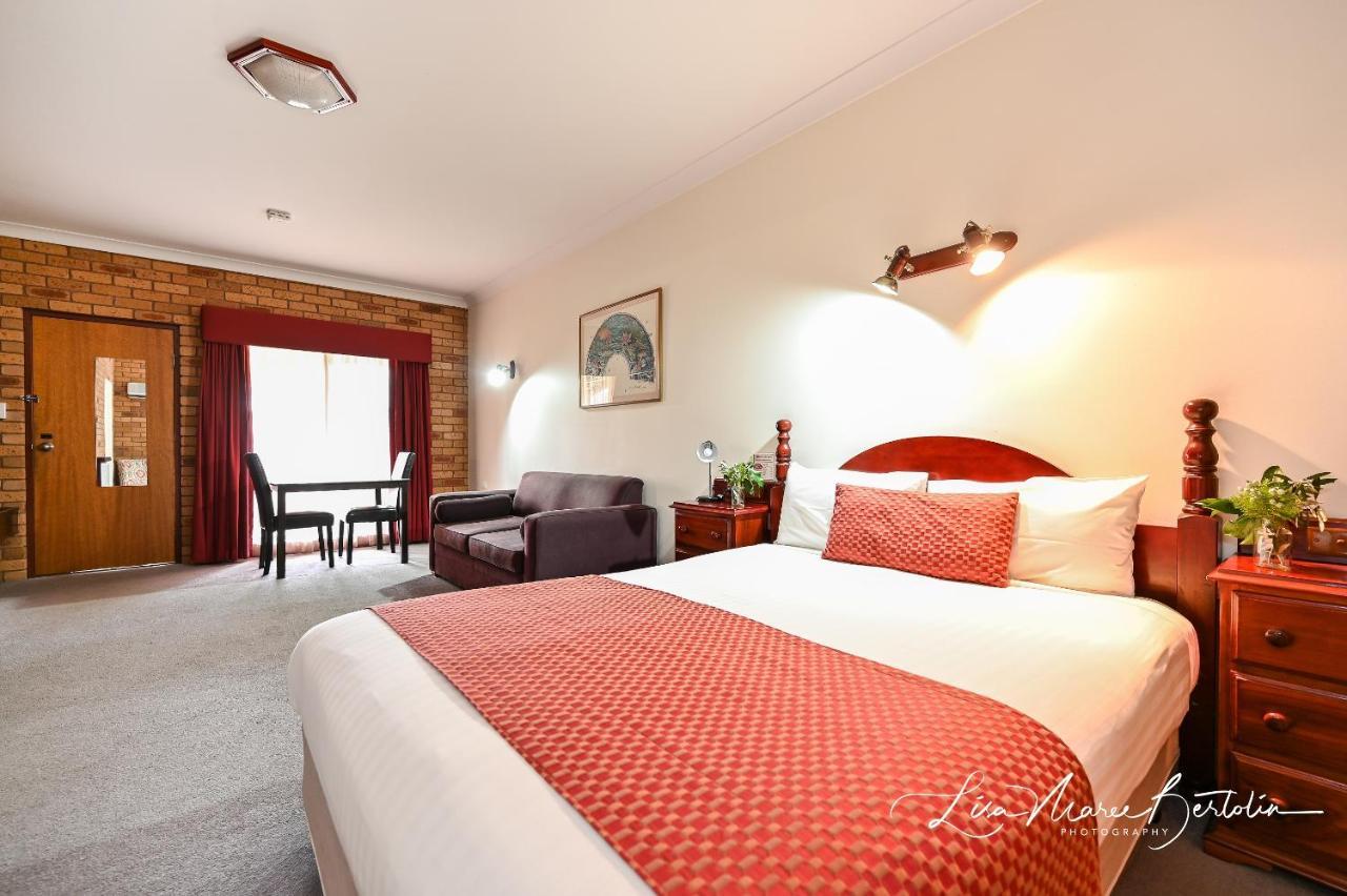 Narrandera Club Motor Inn Ngoại thất bức ảnh